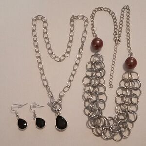 #999. 3 Piece Pearl, Black Tear Drop & Silver Toned Necklace & Earring Bundle